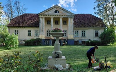 How May went at Padure Manor