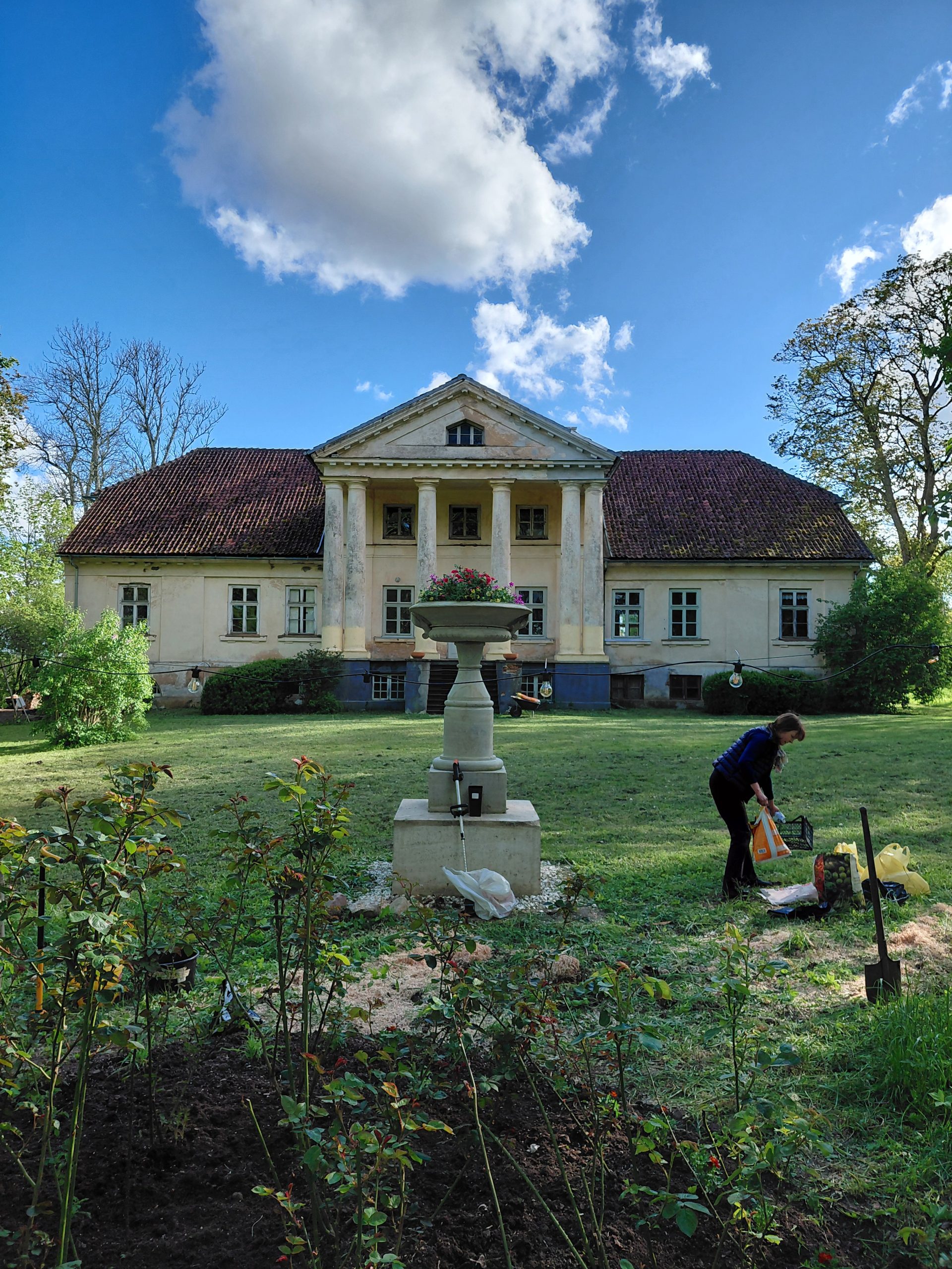 Padures muiža Kurzemē Padures muiža maijā.